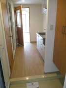 ラフィネシャンブル1階1K 玄関の画像