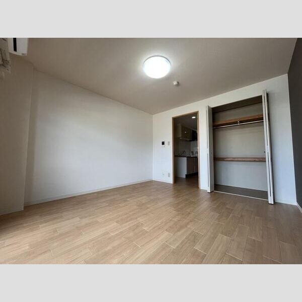 ラフィネシャンブル3階1K 部屋②の画像