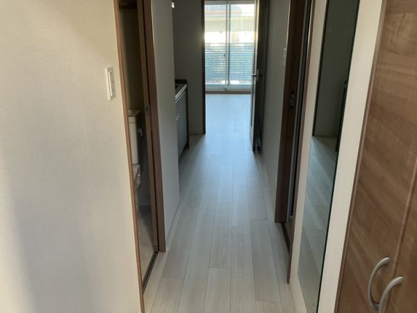 エメルミナ豊中岡町2階1K 玄関の画像