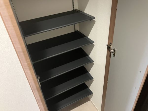 エメルミナ豊中岡町2階1K 収納の画像