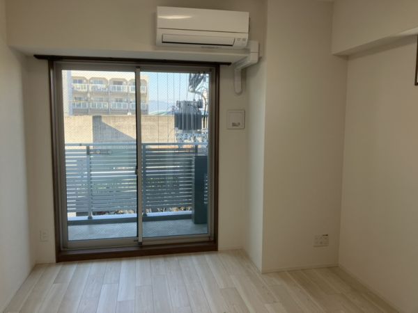 エメルミナ豊中岡町3階1K リビングの画像