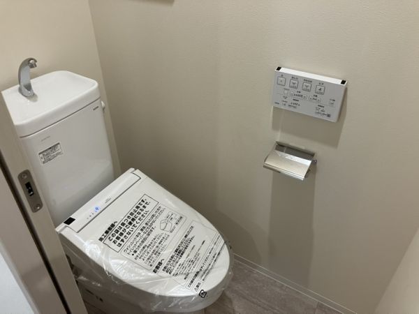 エメルミナ豊中岡町3階1K トイレの画像