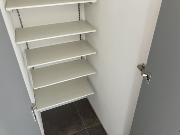 エメルミナ豊中岡町3階1K 収納の画像