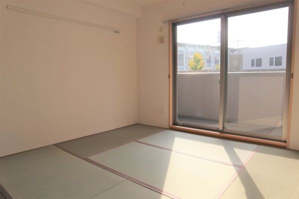 レジデンス八楽3階2DK 洗面所の画像