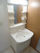 ﾒｿﾞﾝﾌﾟﾁﾁｪﾘｰ3階2LDK 収納の画像