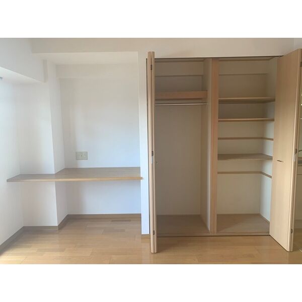 	エル・セレーノ九条04階1K 収納の画像