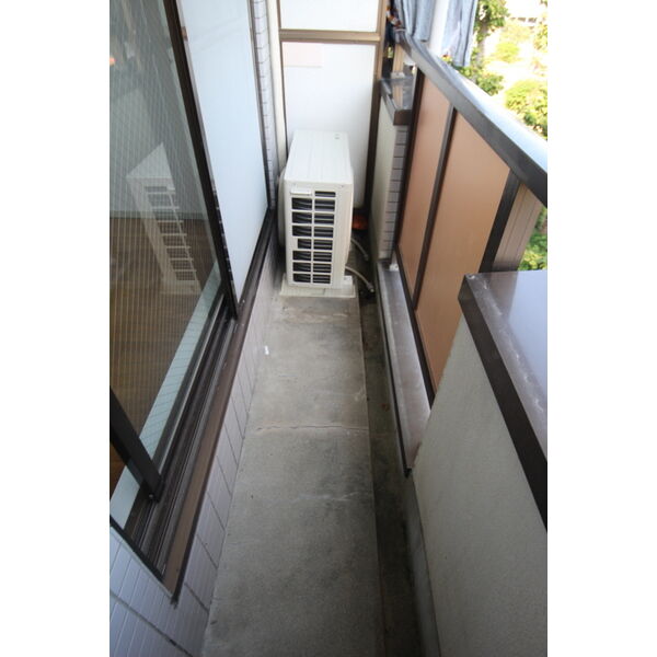 メゾン北楠02階1K ベランダの画像