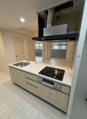 スプランディッド上本町WEST10階2LDK キッチンの画像