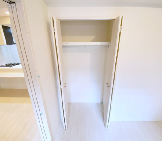 スプランディッド上本町WEST10階2LDK 収納の画像