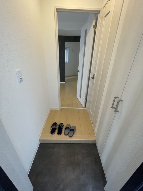 カルム共栄1階1LDK 玄関の画像