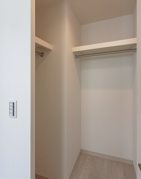 エステムコート大阪プリューム3階1DK 収納の画像