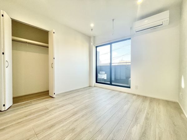 リュクスシティー黄金3階1K リビングの画像