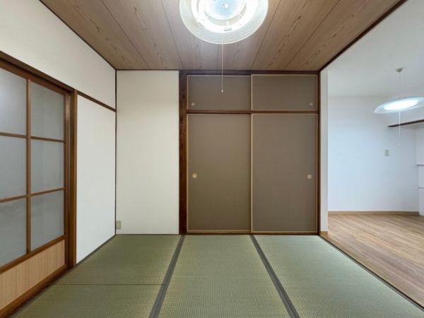 萩原文化1階2DK リビングの画像