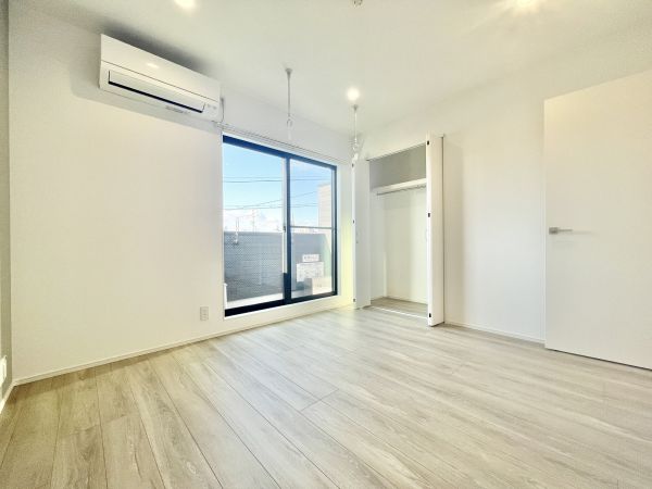 リュクスシティー黄金3階1K リビングの画像