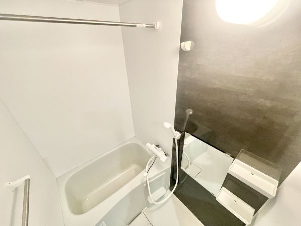 リュクスシティー黄金3階1K お風呂の画像