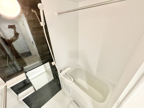 リュクスシティー黄金2階1LDK お風呂の画像