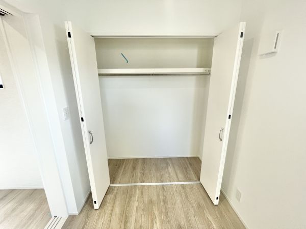 リュクスシティー黄金1階1LDK 収納の画像