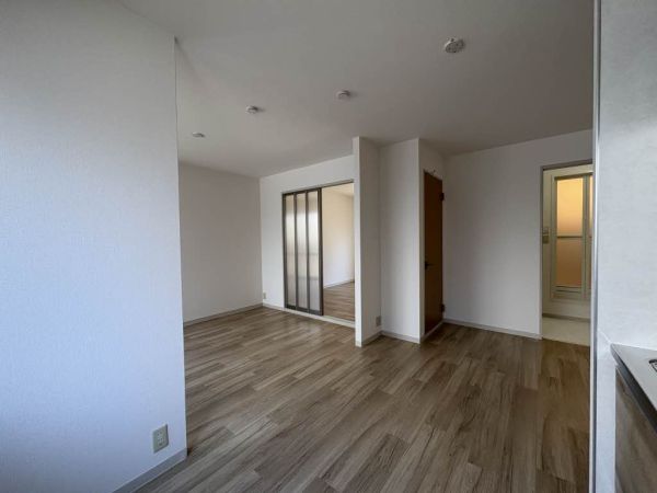 メゾンクレール1階1LDK 部屋①の画像