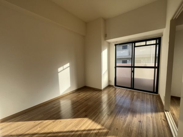 ロイヤルクレスト3階3LDK 部屋①の画像