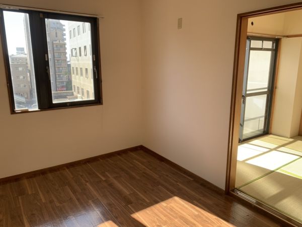 グレースサカイ5階2DK リビングの画像