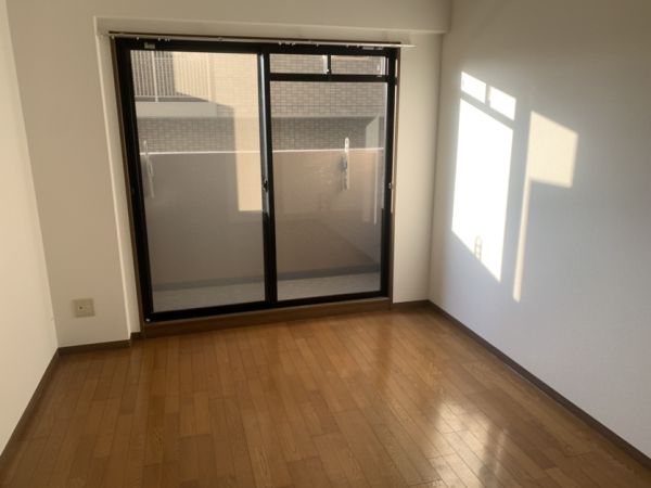 プレサンス阿倍野阪南町3階1K リビングの画像