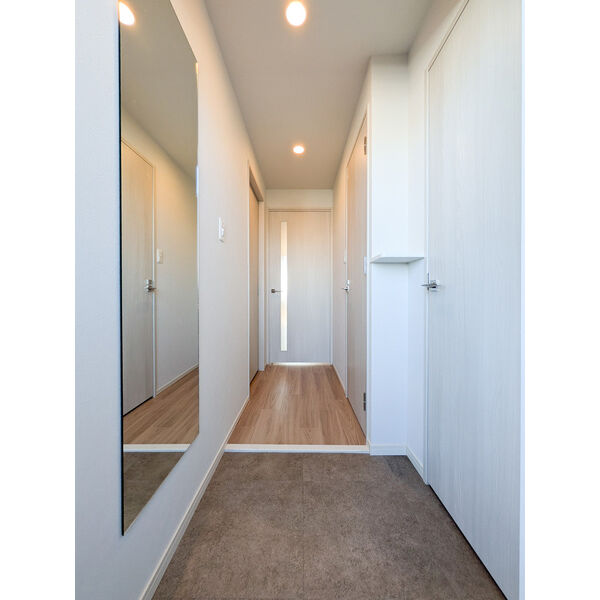 スプランディッド城東関目8階2LDK 玄関の画像