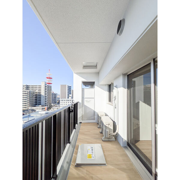 スプランディッド城東関目8階2LDK ベランダの画像