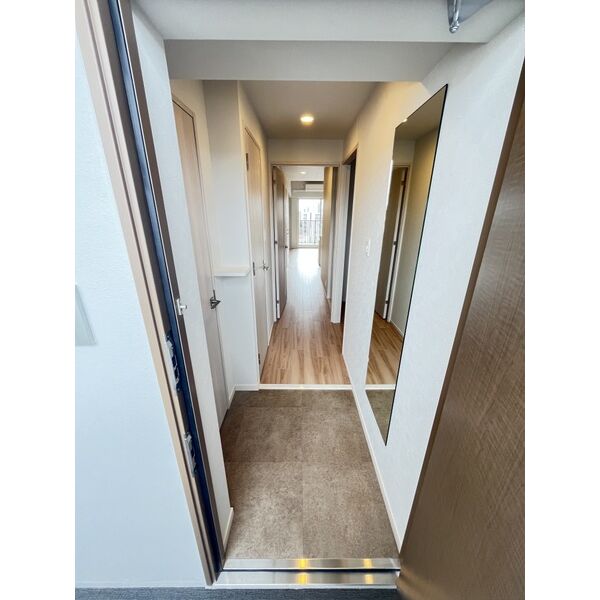 スプランディッド城東関目8階2LDK 玄関の画像