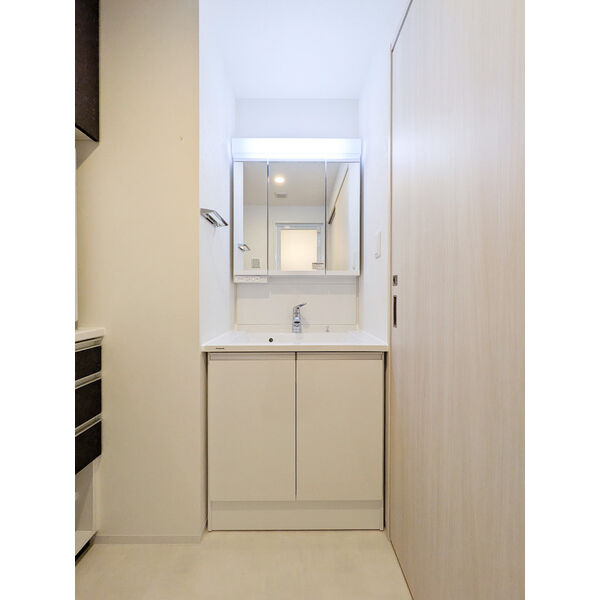 スプランディッド城東関目9階2LDK 洗面所の画像