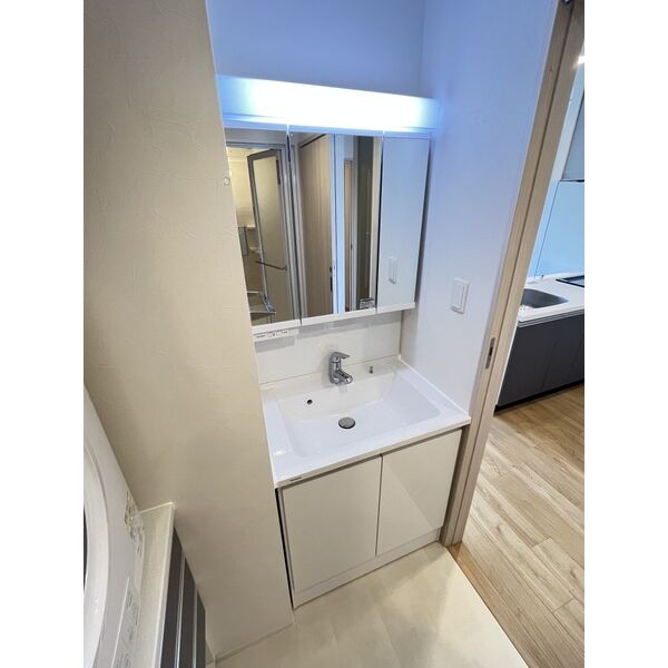 スプランディッド城東関目7階2LDK 洗面所の画像