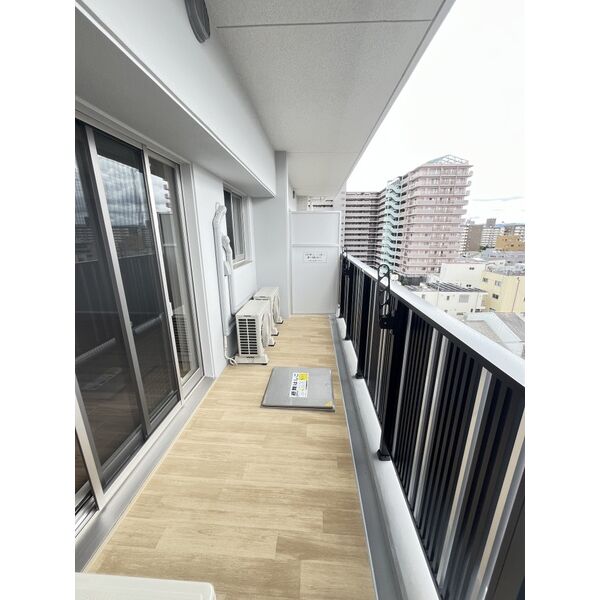 スプランディッド城東関目8階2LDK ベランダの画像