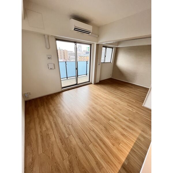 スプランディッド城東関目5階2LDK リビングの画像