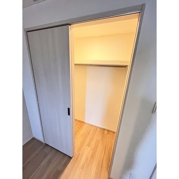 スプランディッド城東関目5階2LDK 収納の画像