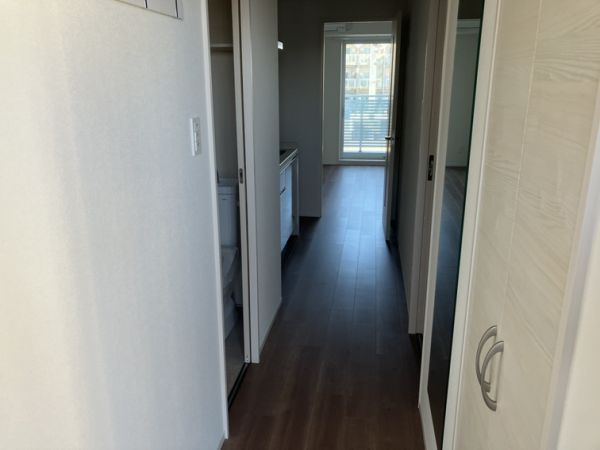 エメルミナ豊中岡町4階1K 玄関の画像