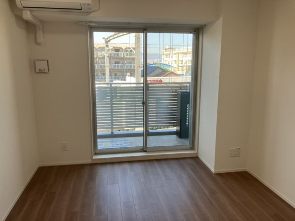 エメルミナ豊中岡町4階1K リビングの画像