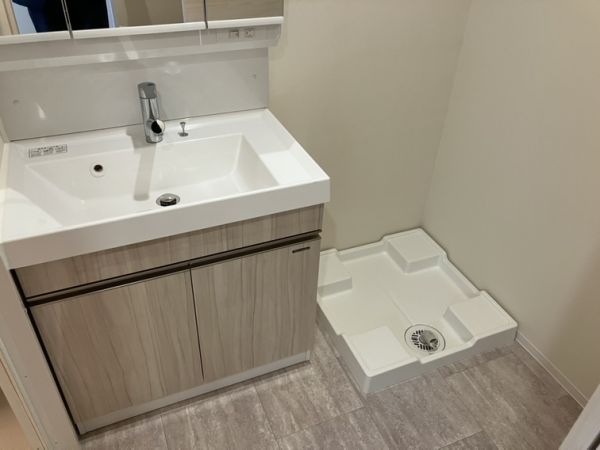 エメルミナ豊中岡町4階1K 洗面所の画像