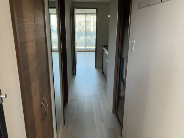 エメルミナ豊中岡町4階1K 玄関の画像