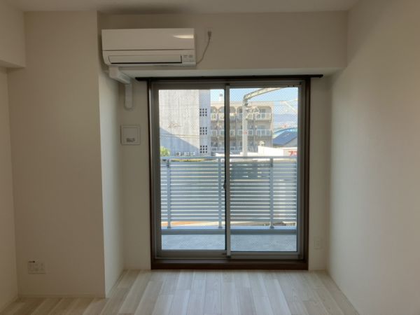 エメルミナ豊中岡町4階1K リビングの画像