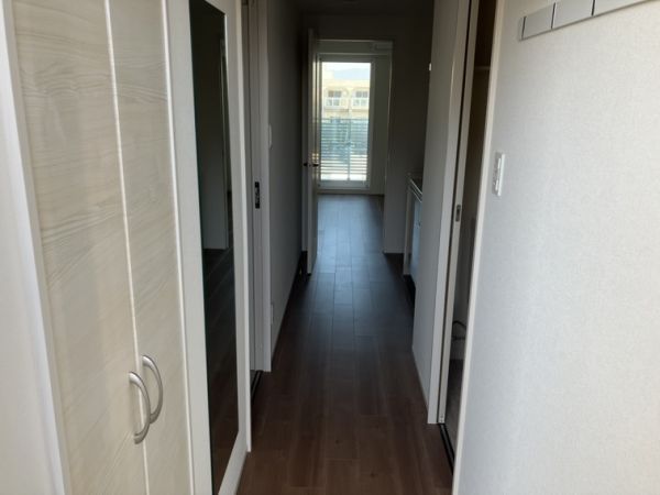 エメルミナ豊中岡町5階1K 玄関の画像