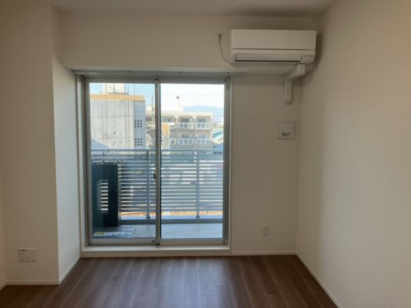 エメルミナ豊中岡町5階1K リビングの画像