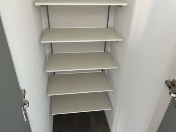 エメルミナ豊中岡町5階1K 収納の画像