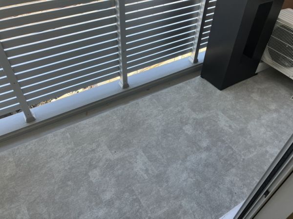 エメルミナ豊中岡町6階1K ベランダの画像