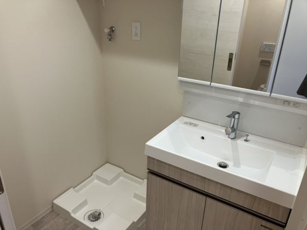 エメルミナ豊中岡町6階1K 洗面所の画像