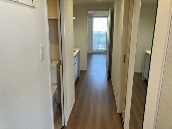 エメルミナ豊中岡町6階1K 玄関の画像