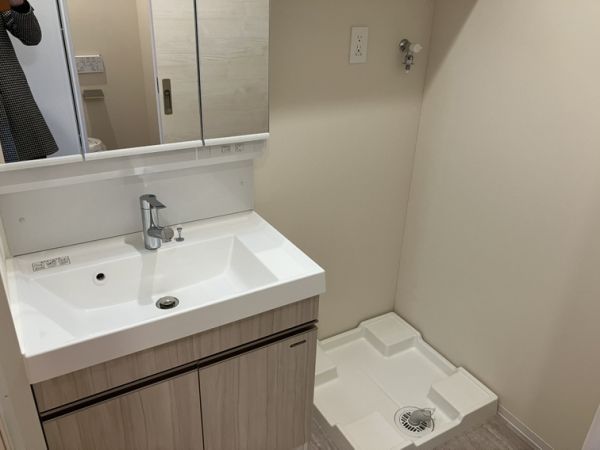 エメルミナ豊中岡町6階1K 洗面所の画像