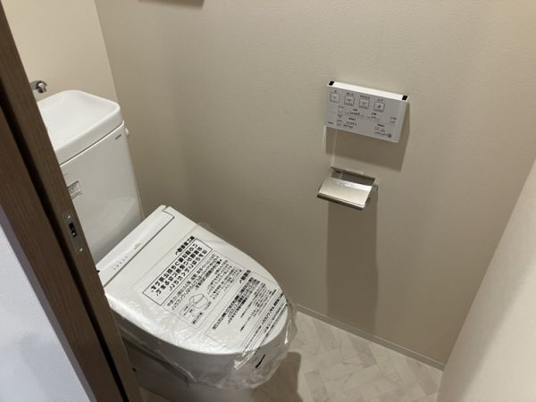 エメルミナ豊中岡町6階1K トイレの画像