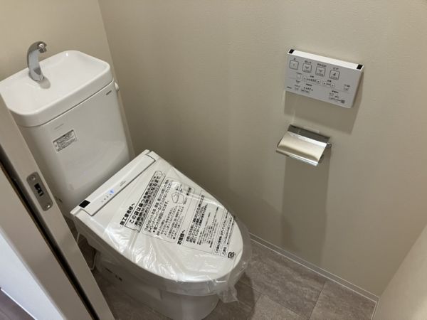 エメルミナ豊中岡町7階1K トイレの画像