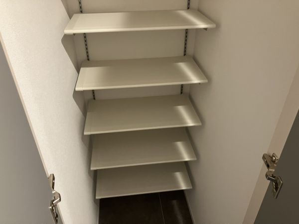 エメルミナ豊中岡町7階1K 収納の画像