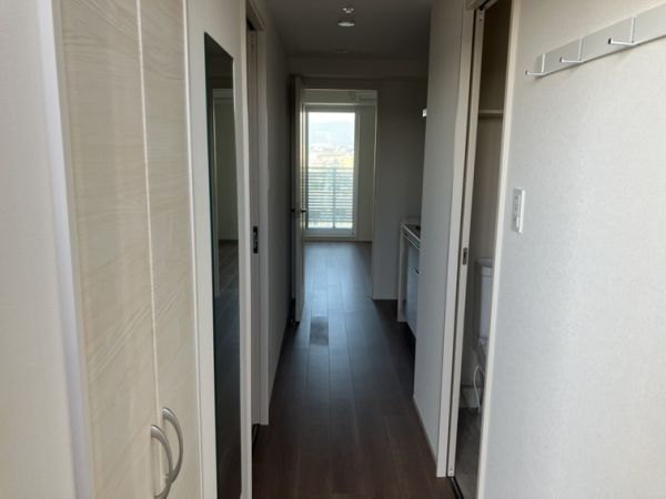 エメルミナ豊中岡町8階1K 玄関の画像