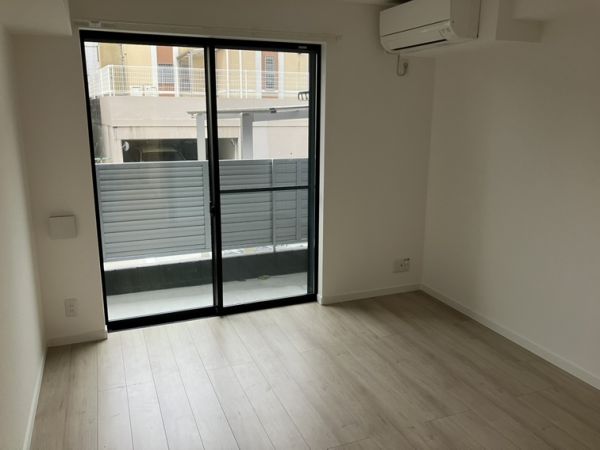 プルメリア阪大前1階1K リビングの画像